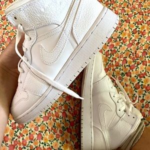 Nike Air Jordan 1 Mid Sneakers (all white)